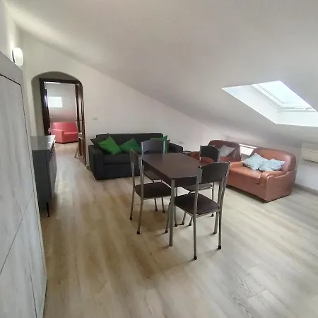 Greta Pineto's House Apartment