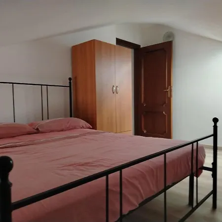 Greta Pineto's House Pineto