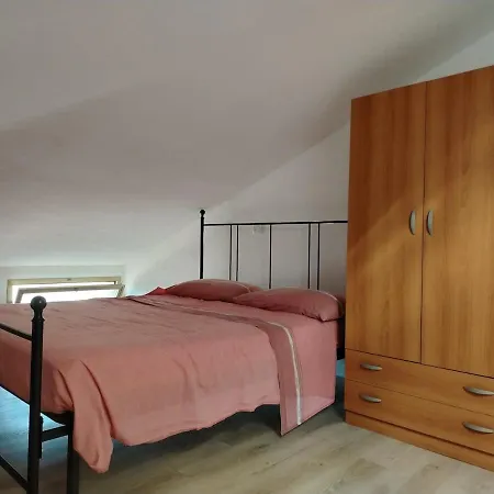 Greta Pineto's House Apartment